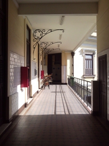 Colegio Pedro II - corredor externo à esquerda